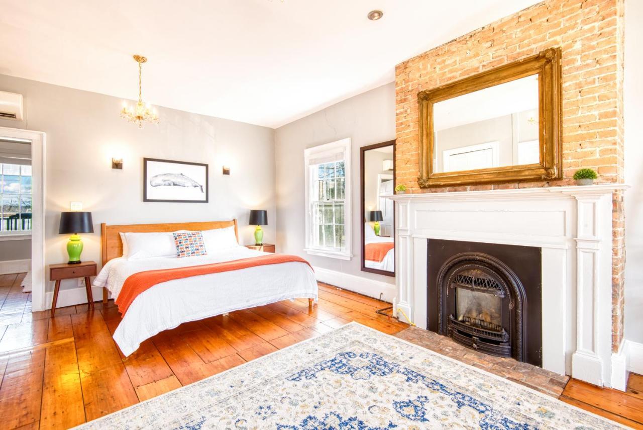 Hudson Mariner Hotel Bagian luar foto
