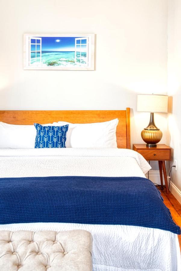 Hudson Mariner Hotel Bagian luar foto